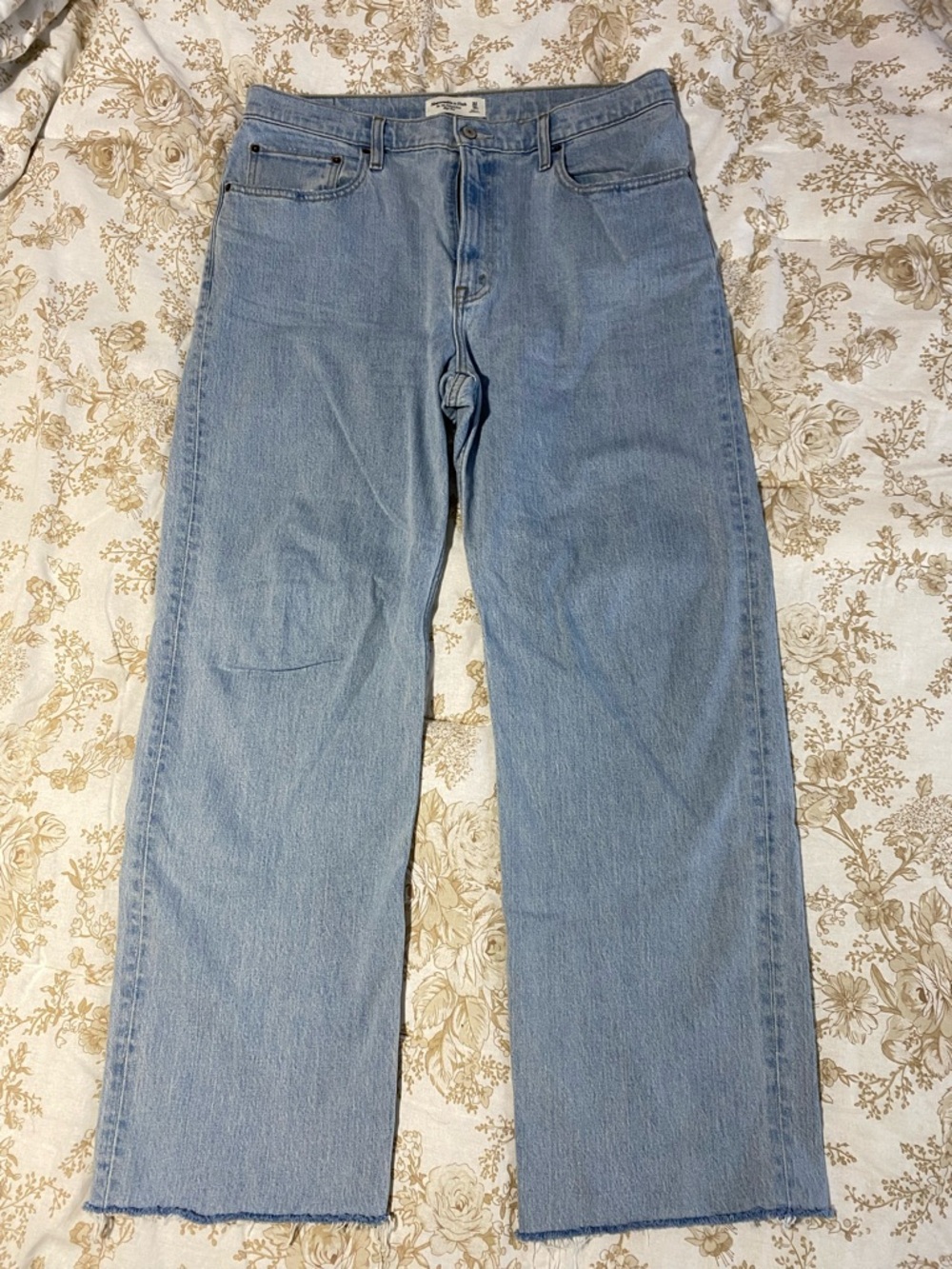 Abercrombie & Fitch 90’s Relaxed Jean High Rise Size 14/32 Long